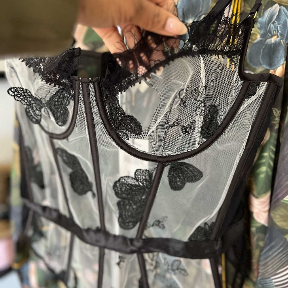 Bodysuit with butterfly embroidery